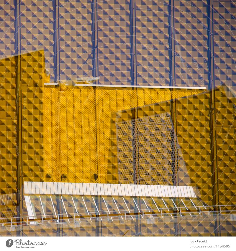 Gold im Quadrat Architektur Tiergarten Sehenswürdigkeit Berliner Philharmonie außergewöhnlich gold Design innovativ Inspiration Surrealismus Irritation