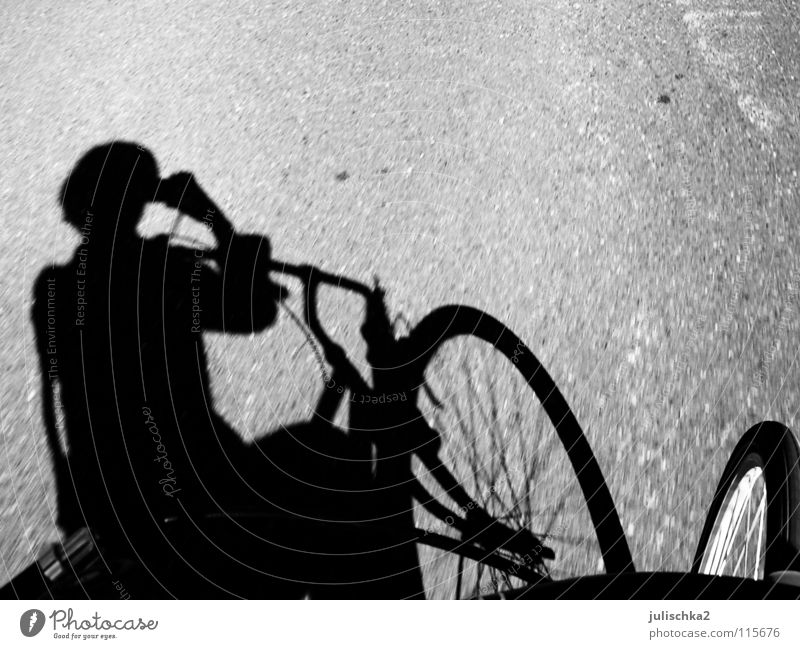 ichspigel Fahrrad Sommer Straße Schatten Sonne Bewegung Schwarzweißfoto