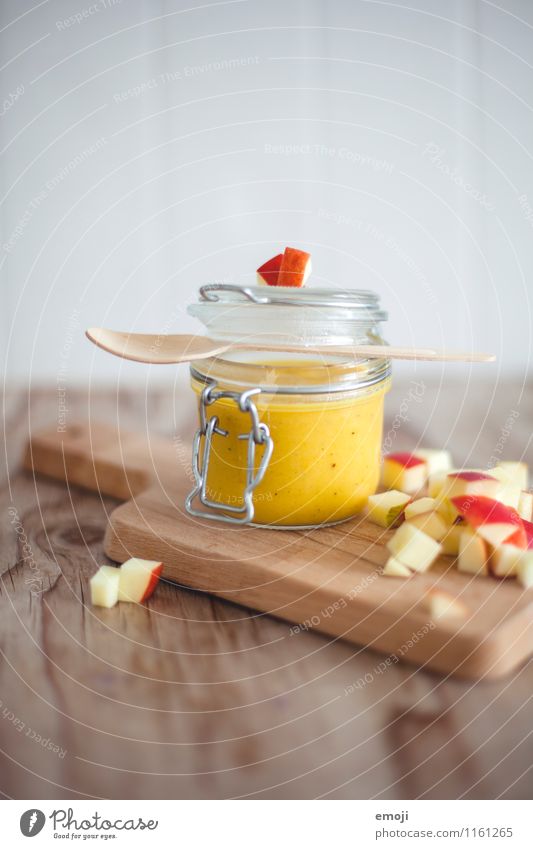 Kürbis-Apfel-Suppe Frucht Ernährung Vegetarische Ernährung Slowfood Geschirr frisch Gesundheit lecker Farbfoto Innenaufnahme Menschenleer Textfreiraum oben