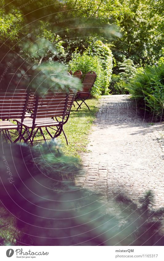 Ein schöner Tag IV Garten Park Wiese ästhetisch Stuhl Wege & Pfade grün Natur Idylle abgelegen Farbfoto Gedeckte Farben Außenaufnahme Detailaufnahme Experiment
