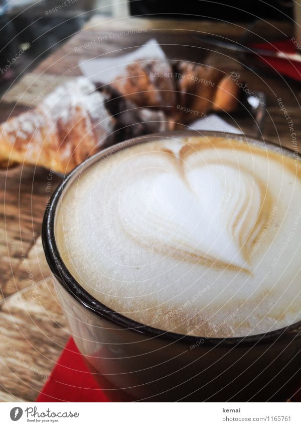 When in Rome: Kaffeeliebe Lebensmittel Teigwaren Backwaren Croissant Süßwaren Ernährung Frühstück Slowfood Getränk Heißgetränk Latte Macchiato Cappuccino Glas