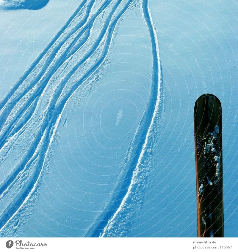 skispur Tiefschnee Schweiz Skifahren Winter Wintersport Spuren weiß Hintergrundbild Schneespur Wechte Ferien & Urlaub & Reisen Winterurlaub Berge u. Gebirge