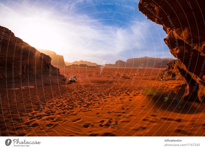 Roter Sand Umwelt Natur Landschaft Erde Himmel Sonne Sonnenaufgang Sonnenuntergang Wärme Dürre Hügel Felsen Berge u. Gebirge Wüste Wadi Rum Jordanien Asien
