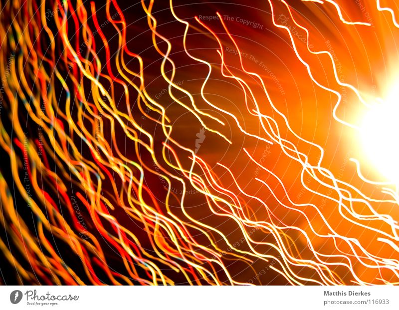 Fasern Licht Lichtspiel Lichterkette Stativ Langzeitbelichtung Strahlung Kurve Bilanz Statistik Verlauf Spuren tief Geschwindigkeit kreisen Konjunktur