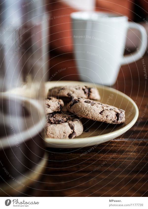 cookie & coffee Lebensmittel Ernährung Essen Kaffeetrinken Getränk Heißgetränk stark süß Keks Tasse Schokolade schokobraun schön ungesund Pause Farbfoto