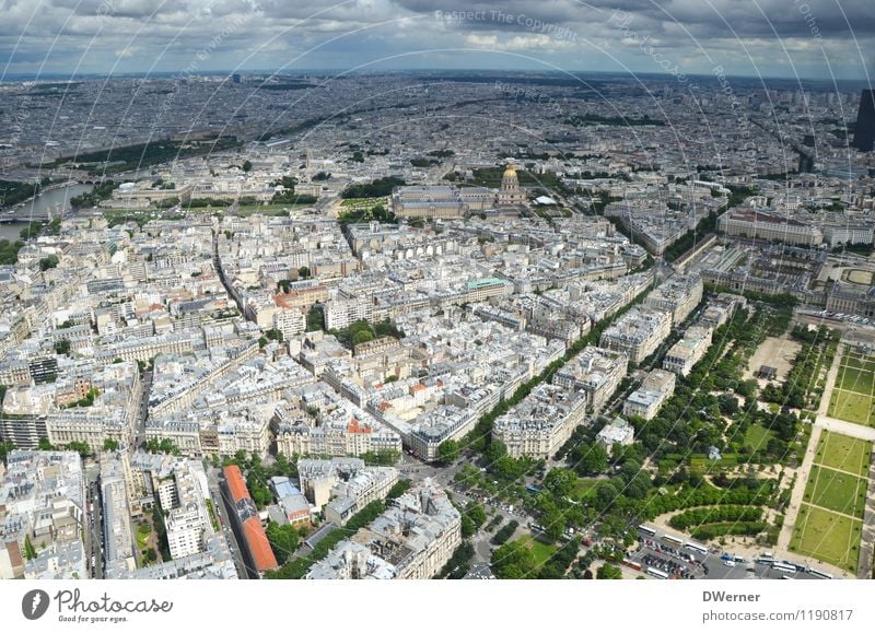Paris Tourismus Ausflug Sightseeing Städtereise Himmel Horizont Stadt Hauptstadt Skyline Haus Gebäude Architektur Dach Sehenswürdigkeit fliegen glänzend
