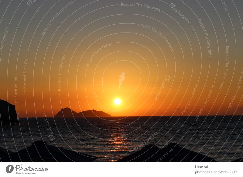 Sonnenuntergang auf Kreta Umwelt Natur Landschaft Wasser Horizont Sonnenlicht Sommer Küste Seeufer Meer Mittelmeer beobachten Erholung genießen Blick leuchten