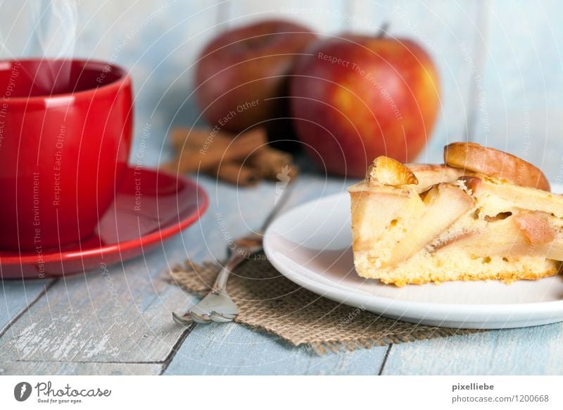 Apfelkuchen mit Kaffee Lebensmittel Frucht Teigwaren Backwaren Kuchen Dessert Süßwaren Kräuter & Gewürze Ernährung Kaffeetrinken Getränk Heißgetränk Kakao