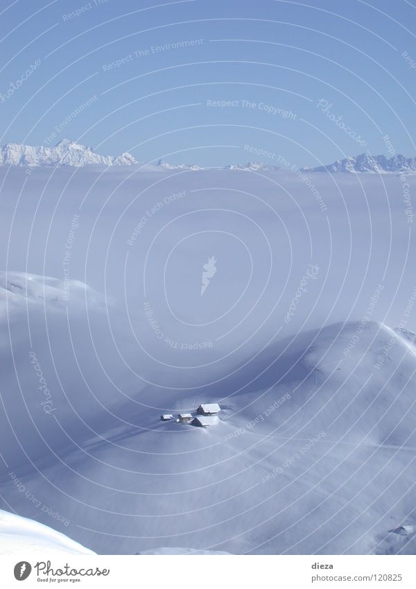 Himmelberg und Nebelschnee Nebelmeer Winter ruhig Einsamkeit Berge u. Gebirge Schnee Dreiheit