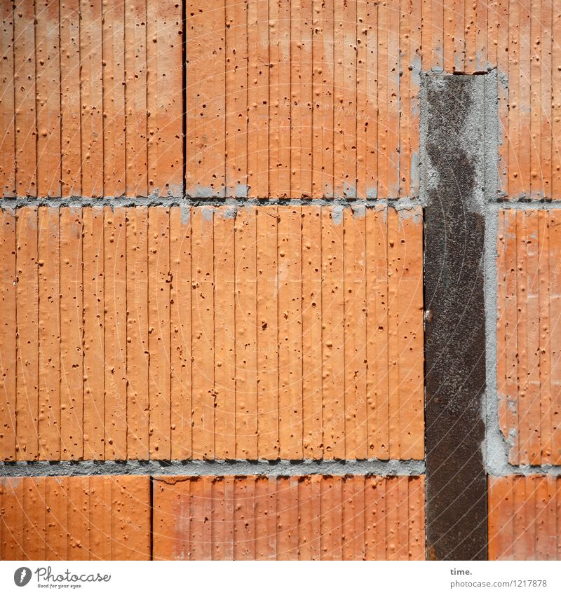 !Trash! 2015 | Ost-Block Maurerhandwerk Baustelle Mauer Wand Fuge Mörtel Stein Metall stehen trashig trocken Zufriedenheit Enttäuschung Konzentration Langeweile