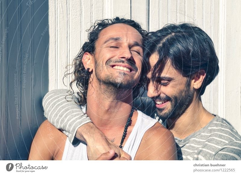 happy again Homosexualität Junger Mann Jugendliche Partner 2 Mensch 18-30 Jahre Erwachsene berühren genießen Liebe Erotik Zusammensein Stadt Frühlingsgefühle