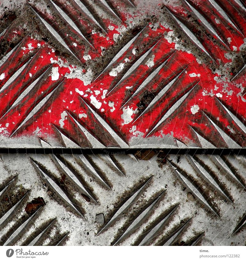 BauStellenProfil (V) Blech Straßenbau Noppe Silhouette Muster rot Ölfarbe diagonal schön Eisen Eisenplatte Fuge zählen Sicherheit Arbeit & Erwerbstätigkeit Naht