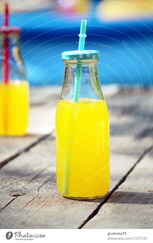 Lecker Erfrischung! Getränk Erfrischungsgetränk Limonade Orangensaft Flasche Glas Glasflasche Lifestyle Freude Freizeit & Hobby Ferien & Urlaub & Reisen