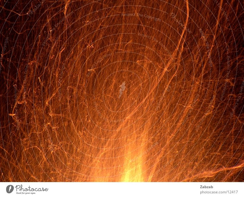 feuer die 1te Licht gelb Nacht brennen Physik Glut Langzeitbelichtung Brand Wärme Flamme