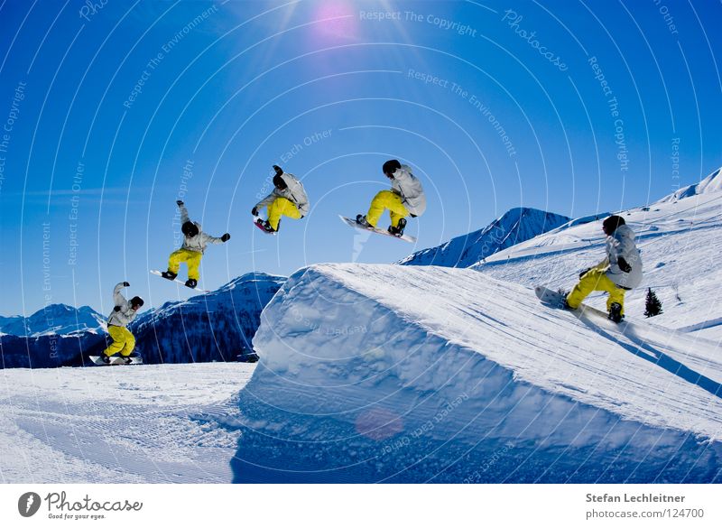 BigAir II Fiss Ladis Österreich Winter Show Freestyle Snowboard Freizeit & Hobby Winterurlaub Außenaufnahme Risiko gewagt Bundesland Tirol Klarer Himmel Reihe