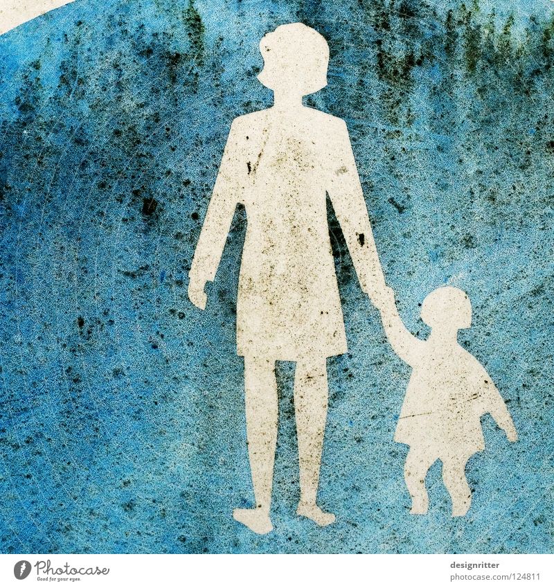 Papa? Mutter Kind Mädchen Geborgenheit Sicherheit Wachstum Kindererziehung Familie & Verwandtschaft Scheidung Trennung Anwalt Einsamkeit verlieren Fürsorge