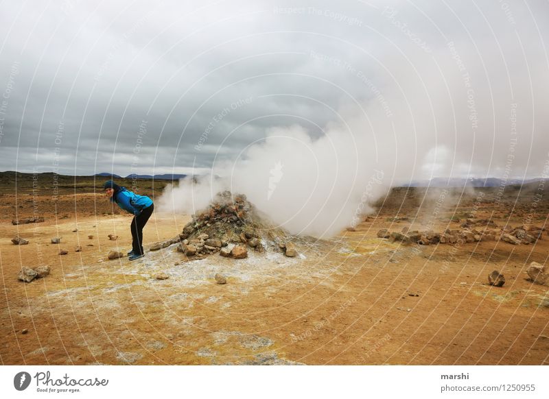 die Bombe platzen lassen Mensch 1 Umwelt Natur Landschaft Vulkan Gefühle Stimmung Schwefelquelle Wasserdampf Pups Island Reisefotografie