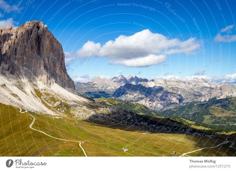 Dolomiten Tourismus Sommer Berge u. Gebirge wandern Wald Alpen Gipfel Ferien & Urlaub & Reisen Fernweh Trentino-Alto Adige Bergsteigen Blauer Himmel hohe berge