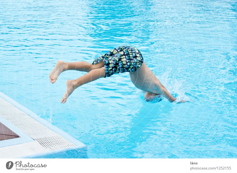 Kopfsprung Freude Freizeit & Hobby Ferien & Urlaub & Reisen Tourismus Sommer Sommerurlaub Wassersport Mensch Junge Leben Körper 1 8-13 Jahre Kind Kindheit