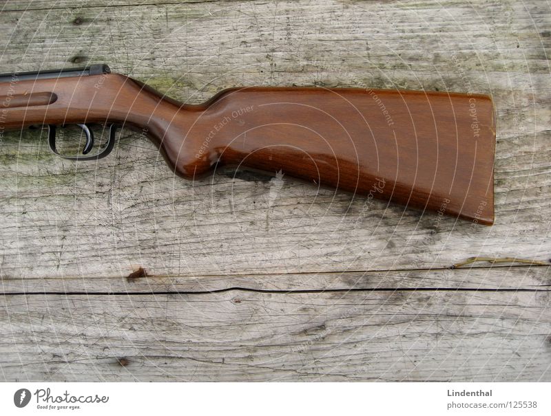 RIFLE II Tisch Holz Gewehr Waffe Griff Angst Panik rifle Ziel