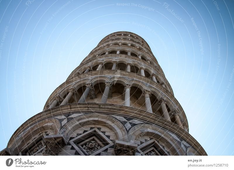 was wäre... Ferien & Urlaub & Reisen Tourismus Sightseeing Sommerurlaub Wolkenloser Himmel Pisa Toskana Italien Turm Bauwerk Gebäude Glockenturm Säule