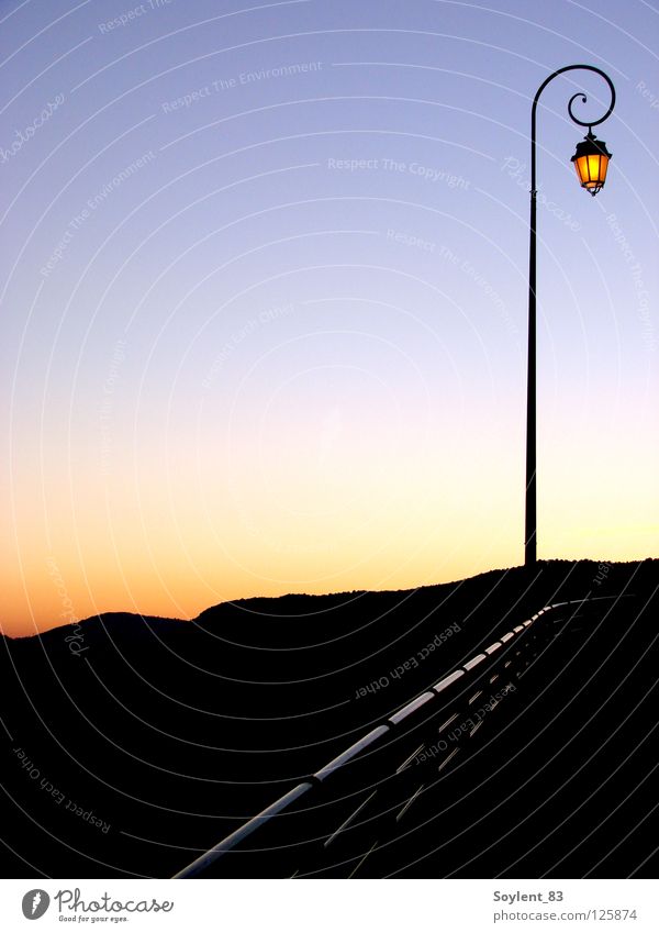 coucher de soleil Sonnenuntergang ruhig Frankreich Laterne Lampe Alpes Maritimes Licht Außenaufnahme Detailaufnahme Himmelskörper & Weltall Idylle