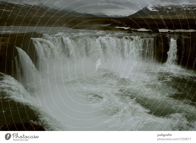 Island Umwelt Natur Landschaft Urelemente Wasser Klima Fluss Wasserfall Godafoss außergewöhnlich dunkel gigantisch kalt nass natürlich wild Stimmung Kraft
