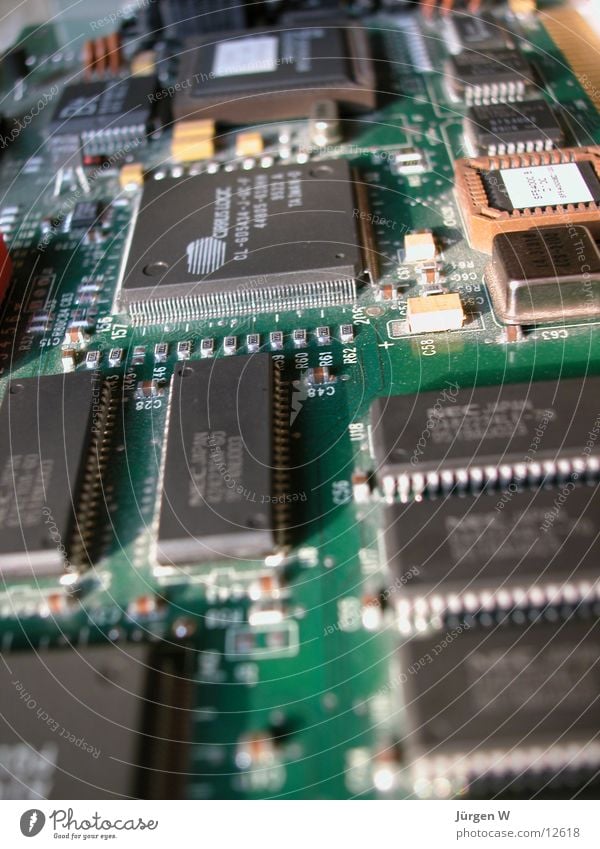 Strassenschluchten Computer Platine Elektrisches Gerät Technik & Technologie Mikrochip technology plate