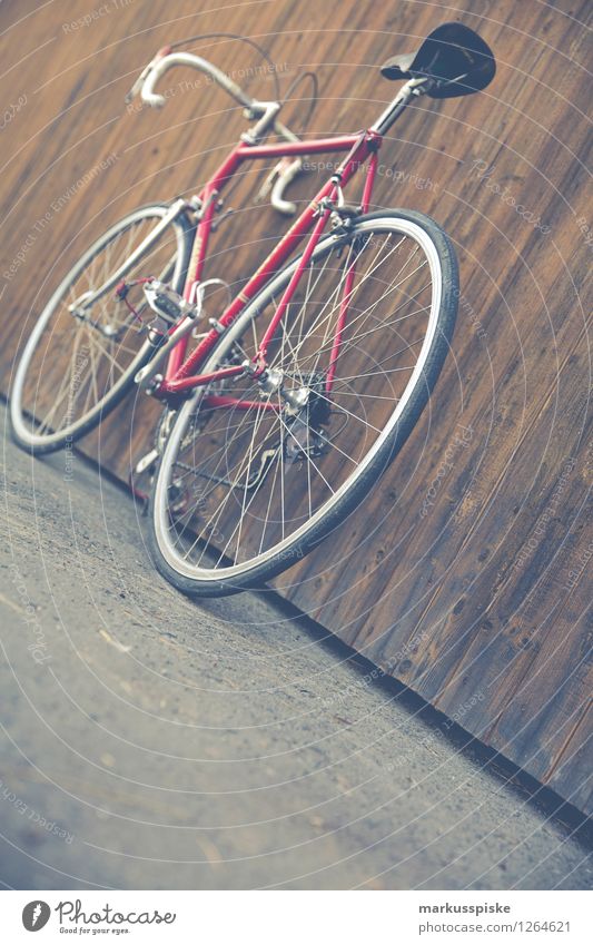urbane mobilität - retro hipster rennrad Lifestyle elegant Stil Design sportlich Fitness Freizeit & Hobby ausgehen Fahrradfahren Straßenverkehr Oldtimer