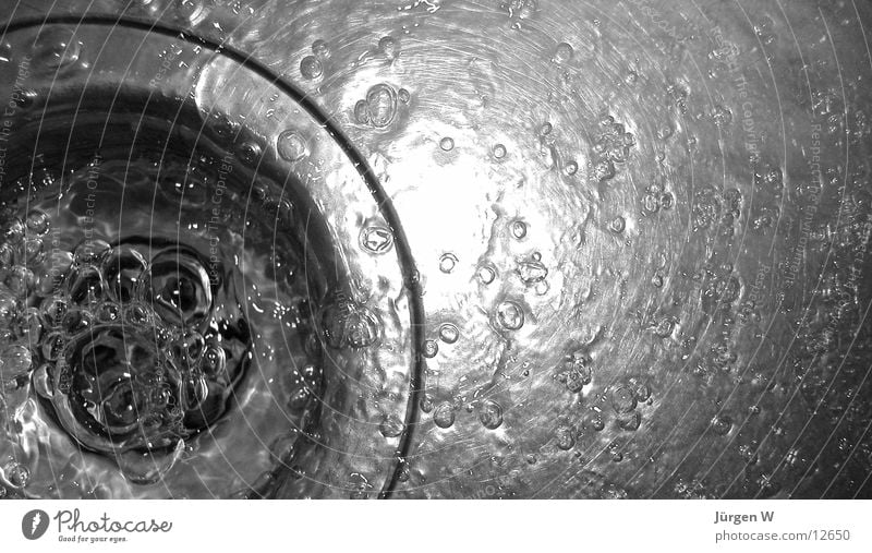 Abfluss Küchenspüle nass Nahaufnahme Elektrisches Gerät Technik & Technologie Wasser Metall Wassertropfen drain water technology wet drip