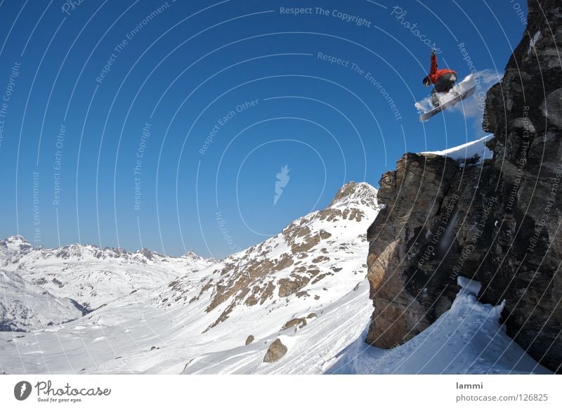 Will goes over the Rock Gipfel Hintergrundbild springen Felsvorsprung Ausdauer weiß Schweiz Silvaplana Skitour Snowboard Spuren Tiefschnee Sportveranstaltung