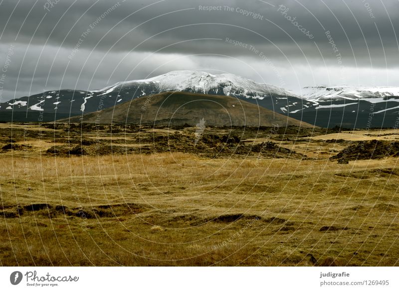 Island Umwelt Natur Landschaft Himmel Wolken Klima Wetter Berge u. Gebirge Gipfel Schneebedeckte Gipfel Vulkan Vulkankrater dunkel kalt natürlich Stimmung Ferne