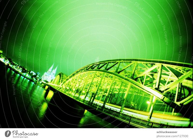 köln limette Köln grün Leuchtspur Brücke Dom Reiter Dynamik Lomografie flash psychedelic
