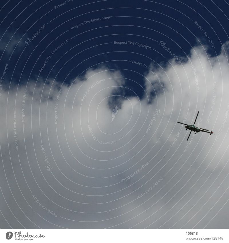DOOF GEFLOGEN, BLÖD GELANDET Hubschrauber Rettungshubschrauber Fallschirmspringen Luft Himmel Spielzeug Absturz Desaster rotieren Propeller Sanitäter Wolken