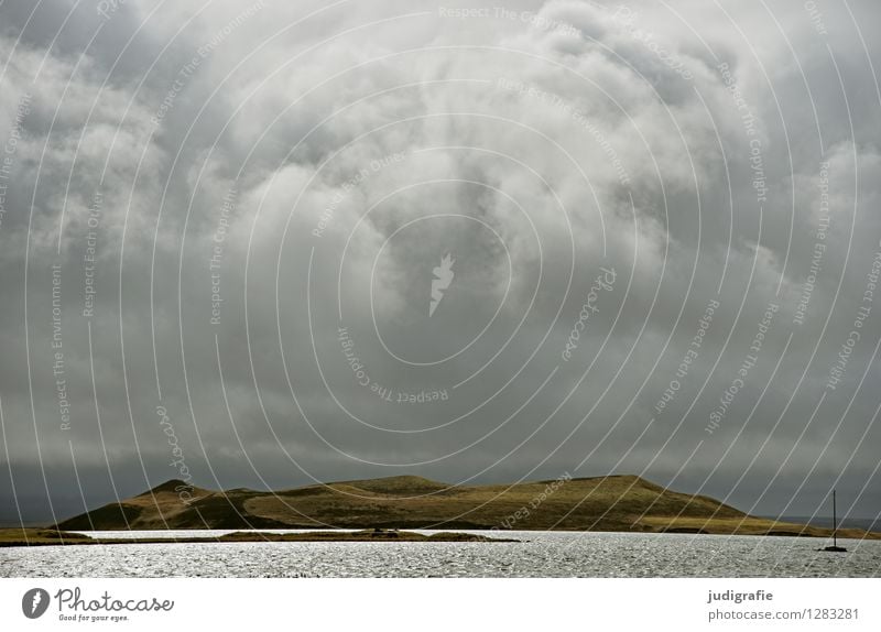 Island Umwelt Natur Landschaft Urelemente Wasser Himmel Wolken Klima Wetter schlechtes Wetter Unwetter Vulkan Seeufer Myvatn See außergewöhnlich bedrohlich