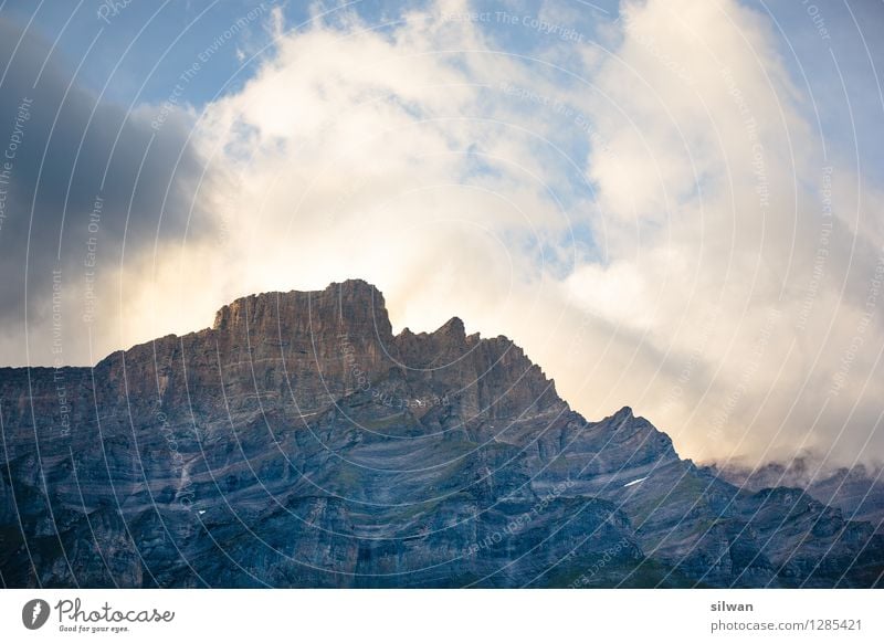 "El Capitan" ? Landschaft Himmel Wolken Gewitterwolken Sommer Schönes Wetter Felsen Alpen Berge u. Gebirge Gipfel frieren außergewöhnlich gigantisch groß