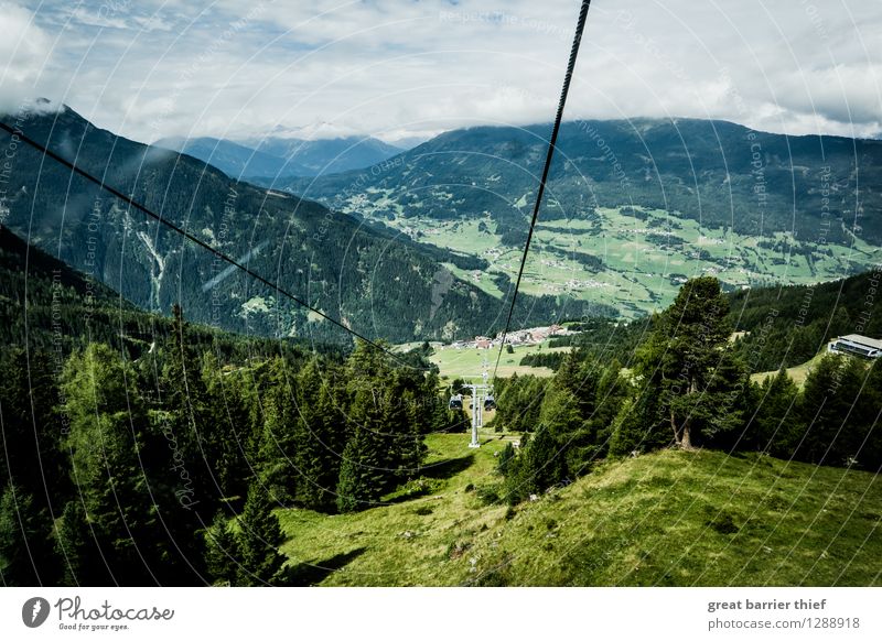 Bergbahn in den Alpen Umwelt Natur Landschaft Himmel Wolken Frühling Sommer Wetter Schönes Wetter Pflanze Baum Wiese Berge u. Gebirge Gipfel fahren groß