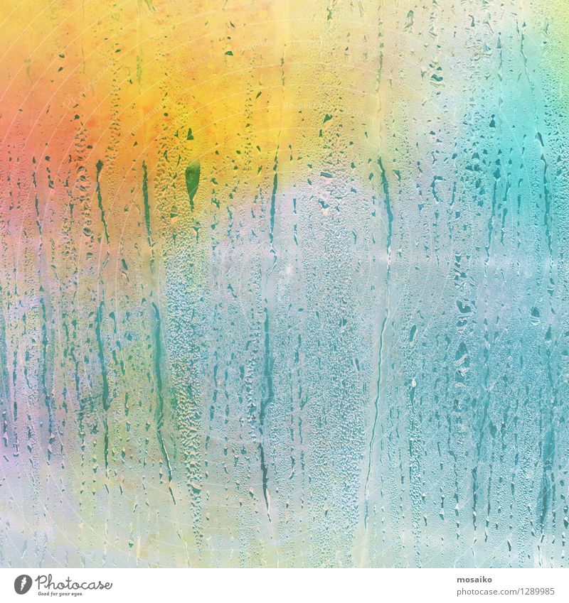 Regentropfen am Fenster Stil Design Valentinstag Wetter Schönes Wetter schlechtes Wetter Tropfen fantastisch Fröhlichkeit glänzend Glück positiv mehrfarbig Text