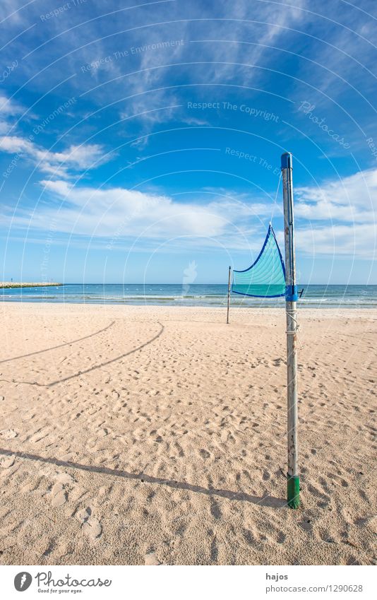 Beach-Volleyball, Feld am Strand der Ostsee Freude schön Erholung Freizeit & Hobby Spielen Ferien & Urlaub & Reisen Sommer Sport Ballsport Sportveranstaltung
