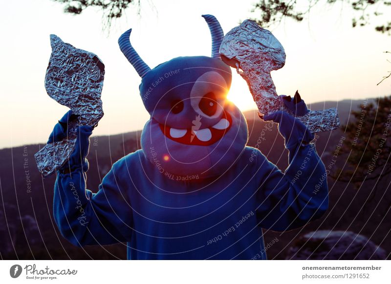 Ach das äh, sind... Christbaumspitzen Kunst Kunstwerk ästhetisch Außerirdischer Monster Ungeheuer ungeheuerlich Pistole Laser Heimat Fernweh Sonne blau Kostüm