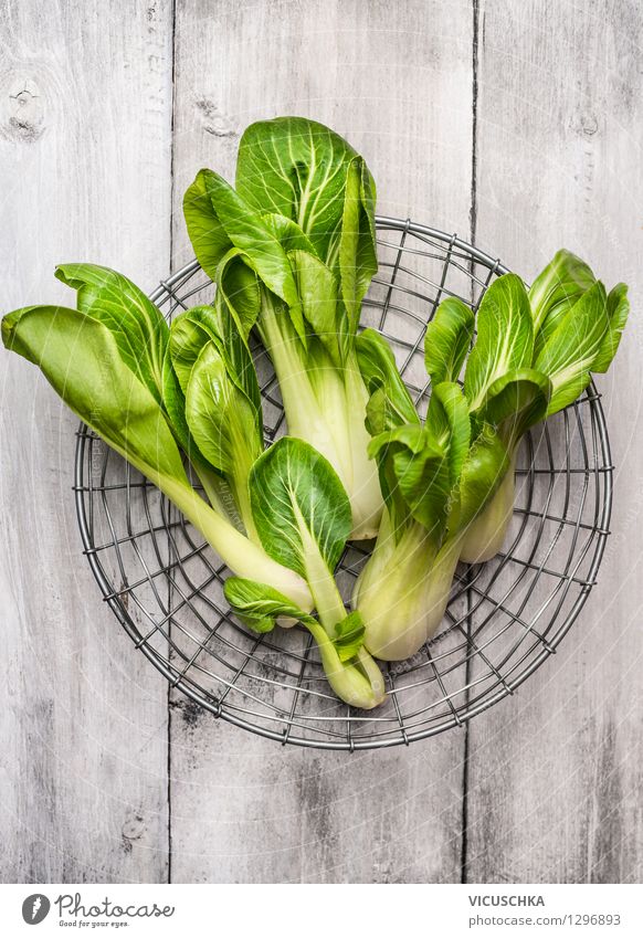Pak Choi Lebensmittel Gemüse Salat Salatbeilage Ernährung Mittagessen Bioprodukte Vegetarische Ernährung Diät Stil Design Gesunde Ernährung Garten Tisch Natur