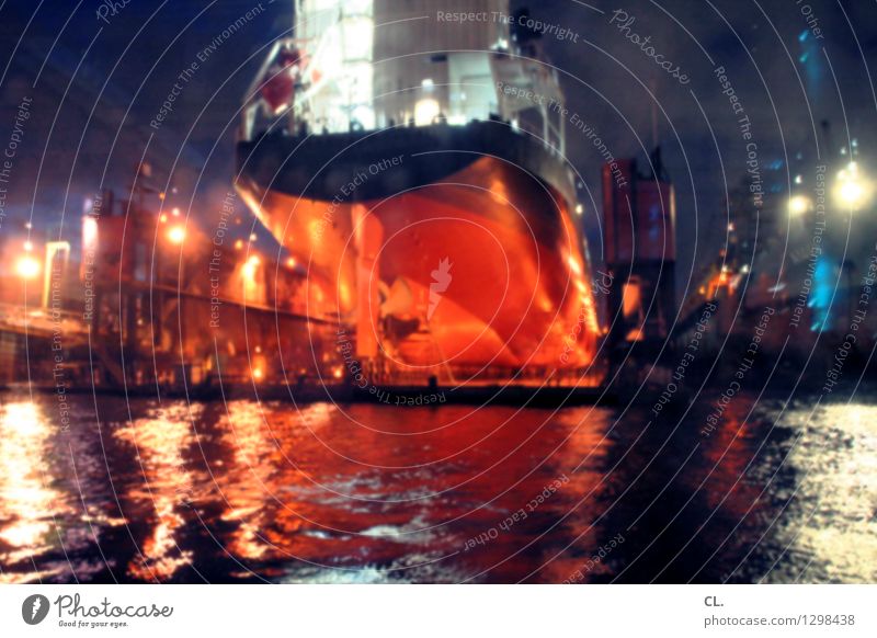 raumschiff Wirtschaft Industrie Wasser Wellen Schifffahrt Containerschiff Hafen dunkel groß Farbfoto Menschenleer Abend Nacht Kunstlicht