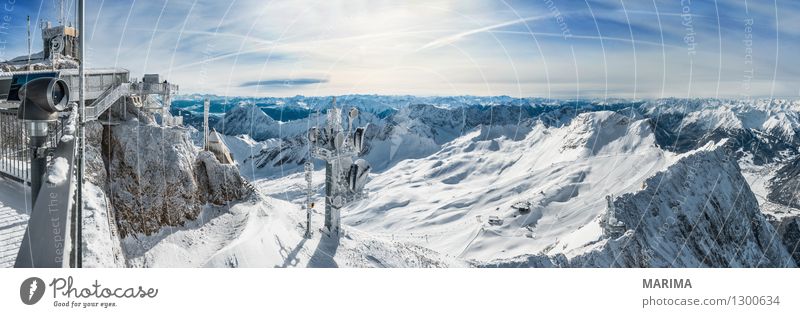wondervoll winter day on the Zugspitze Ferien & Urlaub & Reisen Tourismus Freiheit Sonne Winter Berge u. Gebirge Telekommunikation Natur Landschaft Wolken