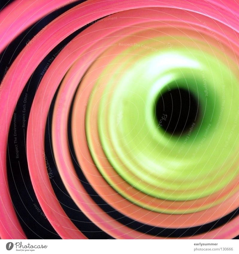 timetunnel mehrfarbig Spirale rund Rolle Regenbogen Spielen regenbogenfarben Kindergeburtstag Tunnel Tunnelblick Rauschmittel Illusion rot grün gelb violett