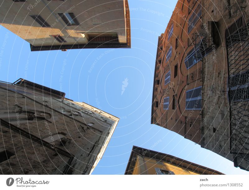 Hausparty Städtereise Himmel Sommer Schönes Wetter Siena Italien Toskana Stadt Stadtzentrum Altstadt Menschenleer Traumhaus Platz Bauwerk Gebäude Architektur