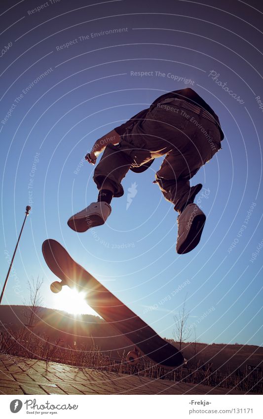 Above the sun springen Gegenlicht Funsport Skateboarding Sonne silhoutte Rad Schatten