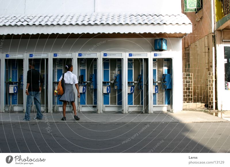 kommunikation Castries Telefonzelle St. Lucia sprechen Mensch Paar paarweise