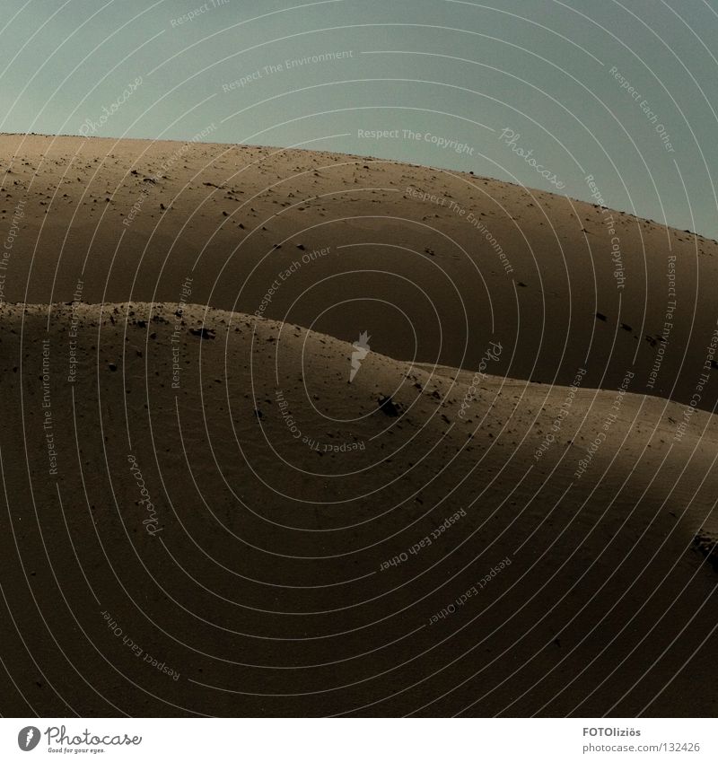 wüstenfeeling im sandwerk I Strand Sandkorn Sandkasten Hügel Wüste Korn arschbacke Himmel Schönes Wetter Strukturen & Formen