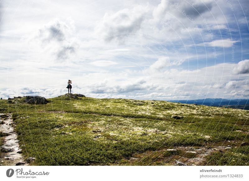 Norwegen IV - Rondane Nasjonalpark Ferien & Urlaub & Reisen Ausflug Abenteuer Ferne Freiheit Berge u. Gebirge wandern Junge Frau Jugendliche 1 Mensch
