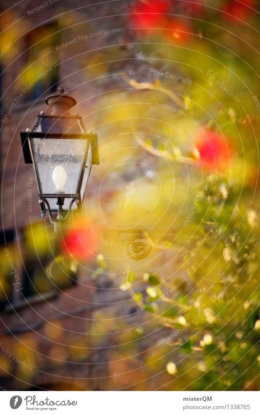 Licht an Grün. Kunst ästhetisch Zufriedenheit Laterne Straßenbeleuchtung grün Italien Italienisch Grossstadtromantik Unschärfe Farbfoto mehrfarbig Außenaufnahme